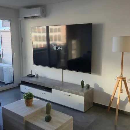 Paradise Lloret יורט דה מאר