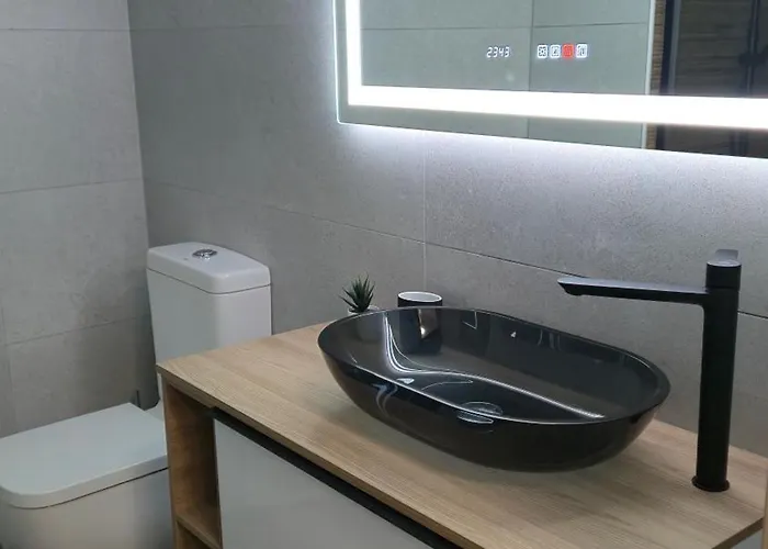 Paradise Lloret Daire *